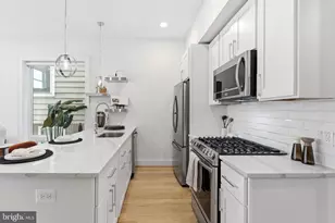 836 Varnum St NW, Washington, DC 20011 - Photo 4