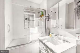 4000 Cathedral Ave NW, Washington, DC 20016 - Photo 18