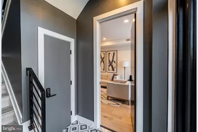 1215 Holbrook Terrace NE #2, Washington, DC 20002 - Photo 4