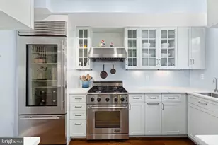 3127 O St NW, Washington, DC 20007 - Photo 2