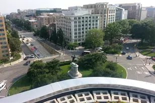 1 Scott Cir NW, Washington, DC 20036 - Photo 16