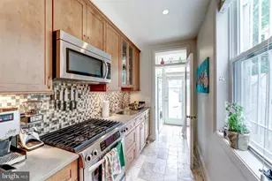 602 14th Pl NE, Washington, DC 20002 - Photo 2