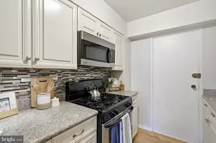 5410 Connecticut Ave NW, Washington, DC 20015 - Photo 14