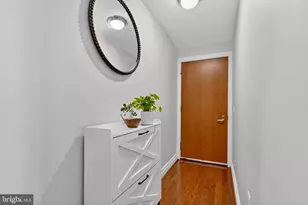 2120 Vermont Ave NW, Washington, DC 20001 - Photo 2