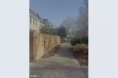 626 G Street SW, Washington, DC 20024 - Photo 44