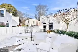 1635 35th St NW, Washington, DC 20007 - Photo 24