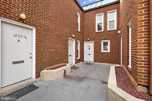 1204 1/2 33rd St NW, Washington, DC 20007 - Photo 4