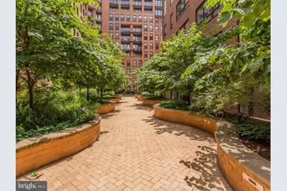 631 D Street NW #1136, Washington, DC 20004 - Photo 28