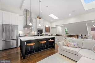 2014 Kalorama Rd NW, Washington, DC 20009 - Photo 2