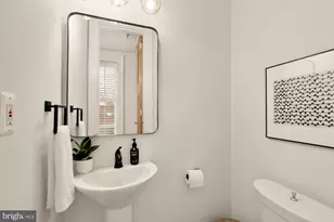 1314 Kenyon St NW, Washington, DC 20010 - Photo 10