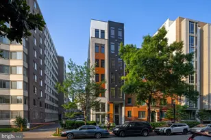 1208 M St NW, Washington, DC 20005 - Photo 30