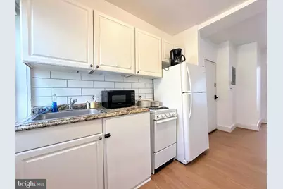 1544 Independence Avenue SE #3, Washington, DC 20003 - Photo 4