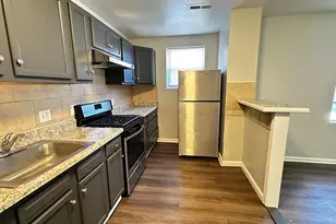 4632 Hillside Rd SE, Washington, DC 20019 - Photo 4