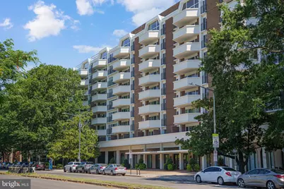 700 7th Street SW #119, Washington, DC 20024 - Photo 2