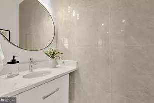 1810 Central Pl NE, Washington, DC 20002 - Photo 14