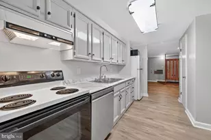 2007 Kalorama Rd NW, Washington, DC 20009 - Photo 8