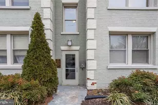 4405 1st Pl NE, Washington, DC 20011 - Photo 2