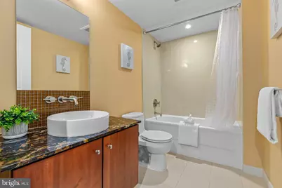 1025 1st Street SE #611, Washington, DC 20003 - Photo 6