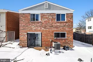 2402 24th St SE, Washington, DC 20020 - Photo 40