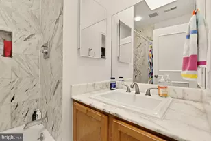 1905 17th St NW, Washington, DC 20009 - Photo 12