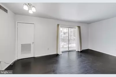 7054 Eastern Avenue NW #204, Washington, DC 20012 - Photo 4