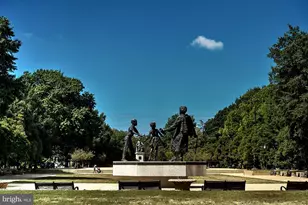 229 14th St SE, Washington, DC 20003 - Photo 32