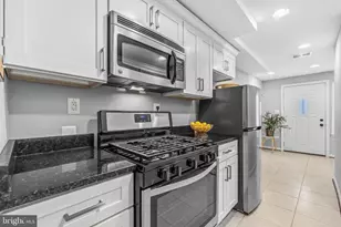 907 8th St NE, Washington, DC 20002 - Photo 8