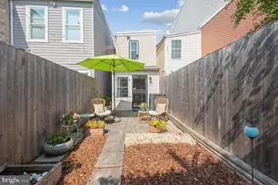 907 8th St NE, Washington, DC 20002 - Photo 28