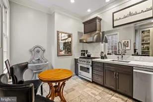 2815 Q St NW, Washington, DC 20007 - Photo 8