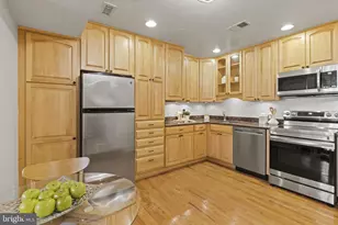 1435 Corcoran St NW, Washington, DC 20009 - Photo 8