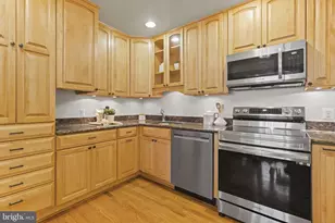 1435 Corcoran St NW, Washington, DC 20009 - Photo 12