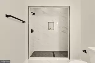 1631 G St SE, Washington, DC 20003 - Photo 42