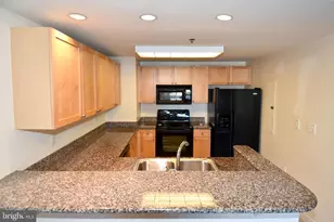 777 7th St NW, Washington, DC 20001 - Photo 10