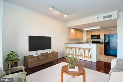 777 7th Street NW #834, Washington, DC 20001 - Photo 2