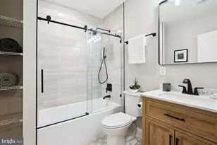 329 15th St NE, Washington, DC 20002 - Photo 42