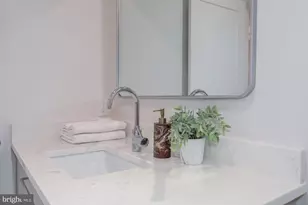 933 N St NW, Washington, DC 20001 - Photo 14