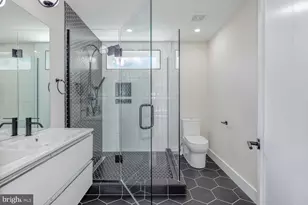 722 Kenyon St NW, Washington, DC 20010 - Photo 40