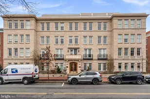 300 8th St NE, Washington, DC 20002 - Photo 2