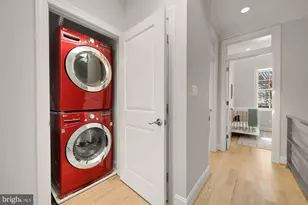 54 W St NW, Washington, DC 20001 - Photo 26