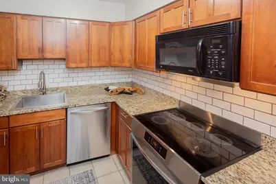 1432 East Capitol Street NE #1432, Washington, DC 20003 - Photo 4