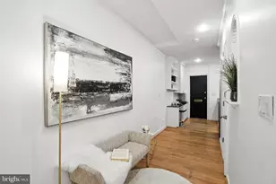 1072 30th St NW, Washington, DC 20007 - Photo 6