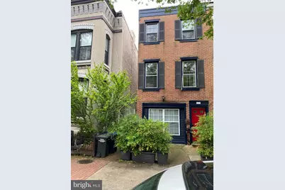 339 SE 11th Street SE, Washington, DC 20003 - Photo 2