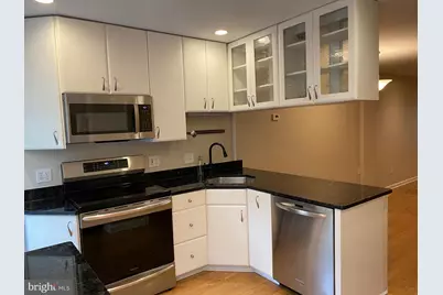339 SE 11th Street SE, Washington, DC 20003 - Photo 20