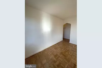 1010 25th Street NW #811, Washington, DC 20037 - Photo 6