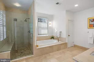 5025 Linnean Ave NW, Washington, DC 20008 - Photo 18
