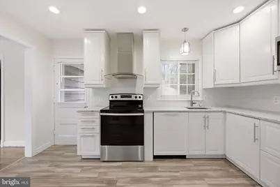 8112 West Beach NW, Washington, DC 20012 - Photo 6