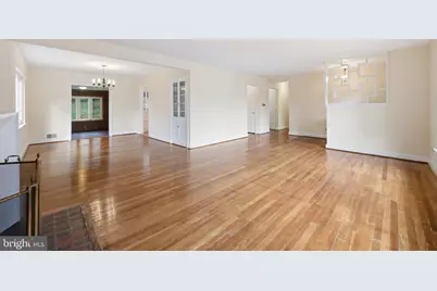 8112 West Beach NW, Washington, DC 20012 - Photo 2