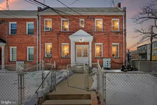 5618 1st Pl NW, Washington, DC 20011 - Photo 2