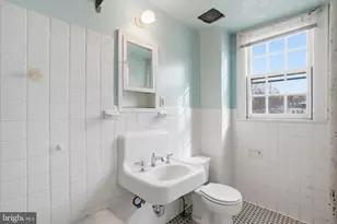 2040 Belmont Rd NW, Washington, DC 20009 - Photo 22