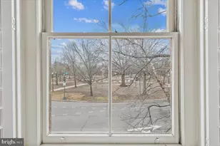 17 Logan Cir NW, Washington, DC 20005 - Photo 40